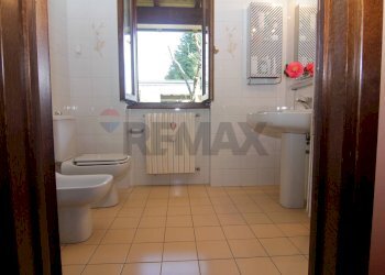 Bagno - Casa semi indipendente via Cavour
 
40, Buguggiate - foto 27