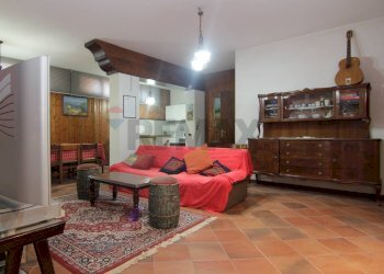 Soggiorno - Casa semi indipendente via Cavour
 
40, Buguggiate - foto 35