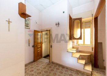 Hall / corridoio - Independent house Via Camillo Benso Conte di Cavour
 
95, Carlentini - photo 4