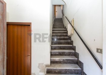 Scale - Independent house Via Camillo Benso Conte di Cavour
 
95, Carlentini - photo 22