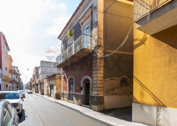 Edificio all\'aperto - Independent house Via Camillo Benso Conte di Cavour
 
95, Carlentini - photo 34