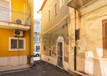 Edificio all\'aperto - Independent house Via Camillo Benso Conte di Cavour
 
95, Carlentini - photo 36