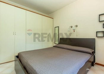 Camera / camera da letto - Bilocale Via Dante Alighieri
 
21, Valverde - foto 26