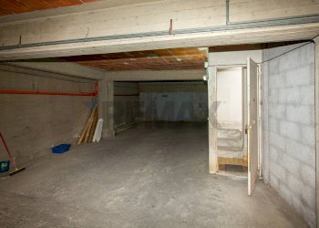 Parcheggio - Bilocale Via Dante Alighieri
 
21, Valverde - foto 39