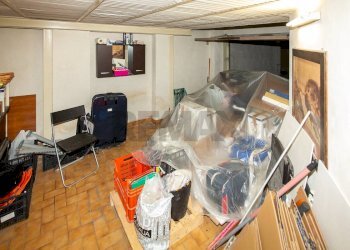 Dispensa di stoccaggio - Bilocale Via Dante Alighieri
 
21, Valverde - foto 42