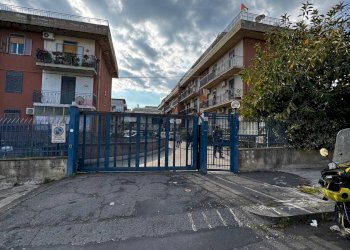 Edificio all\'aperto - Attic VIA EUGENIO BARSANTI
 
35, Catania - photo 2
