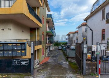 Edificio all\'aperto - Three-room apartment SP2/I-II
 
339, Riposto - photo 28