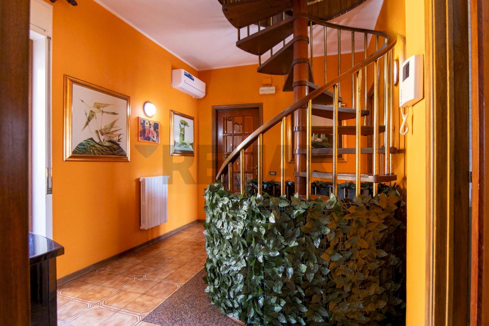 Scale - Casa semi indipendente Via Toledo
63/A, Catania - foto 3