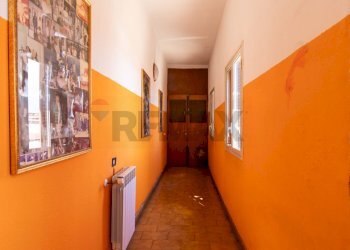 Hall / corridoio - Semi-detached house Via Toledo
 
63/A, Catania - photo 17