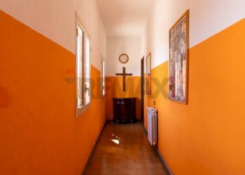 Hall / corridoio - Semi-detached house Via Toledo
 
63/A, Catania - photo 18