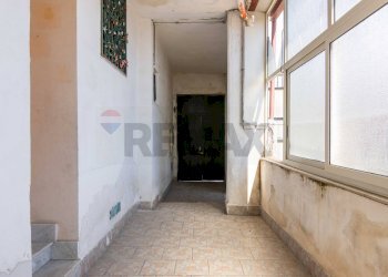 Hall / corridoio - Semi-detached house Via Toledo
 
63/A, Catania - photo 20