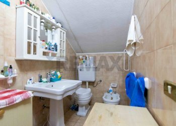 Bagno - Semi-detached house Via Toledo
 
63/A, Catania - photo 23