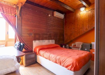 Camera / camera da letto - Semi-detached house Via Toledo
 
63/A, Catania - photo 25