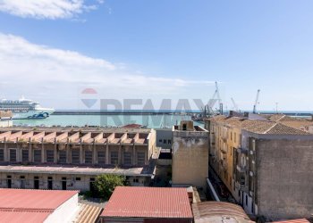 Edificio all\'aperto - Semi-detached house Via Toledo
 
63/A, Catania - photo 34