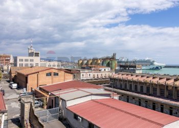 Edificio all\'aperto - Semi-detached house Via Toledo
 
63/A, Catania - photo 35