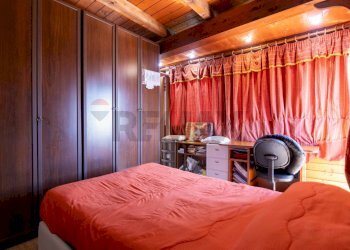 Camera / camera da letto - Semi-detached house Via Toledo
 
63/A, Catania - photo 41