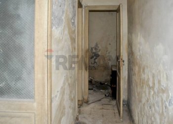 Hall / corridoio - Casa indipendente via Umberto
 
76, Piedimonte Etneo - foto 23