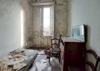 Camera / camera da letto - Casa indipendente via Umberto
 
76, Piedimonte Etneo - foto 36