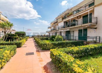 Edificio all\'aperto - Residence Via Spiaggia
 
201, Mascali - foto 21