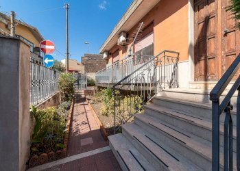 Terrazza - Casa indipendente via napoli
 
31, Gravina di Catania - foto 4