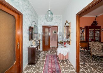 Hall / corridoio - Casa indipendente via napoli
 
31, Gravina di Catania - foto 7