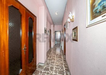 Hall / corridoio - Casa indipendente via napoli
 
31, Gravina di Catania - foto 12