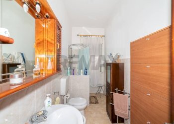 Bagno - Casa indipendente via napoli
 
31, Gravina di Catania - foto 25
