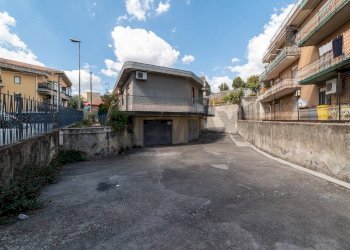 Edificio all\'aperto - Casa indipendente via napoli
 
31, Gravina di Catania - foto 38