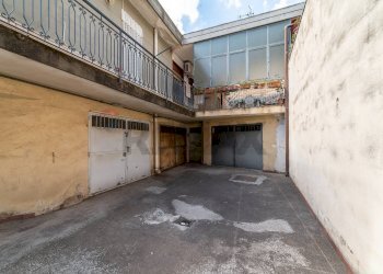 Edificio all\'aperto - Casa indipendente via napoli
 
31, Gravina di Catania - foto 39