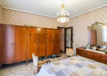 Camera / camera da letto - Apartment Via Eugenio Barsanti
 
3, Catania - photo 23