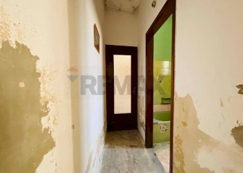 Hall / corridoio - Independent house Via Santi Elena e Costantino
 
25, Aci Catena - photo 8