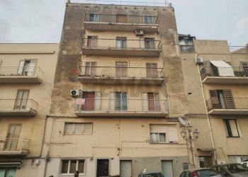 Edificio all\'aperto - Appartamento Piazza San Francesco d'Assisi
 
5, Caltagirone - foto 1