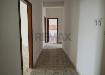 Hall / corridoio - Appartamento Piazza San Francesco d'Assisi
 
5, Caltagirone - foto 8