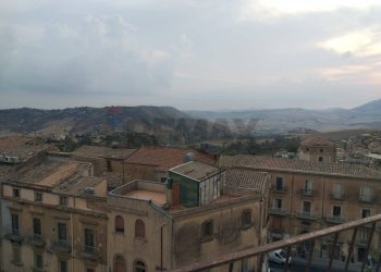 Edificio all\'aperto - Appartamento Piazza San Francesco d'Assisi
 
5, Caltagirone - foto 15