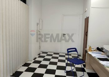 Camera / camera da letto - Shop Via Paolo Vasta
 
219, Acireale - photo 1