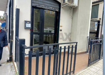 Balcone - Shop Via Paolo Vasta
 
219, Acireale - photo 5