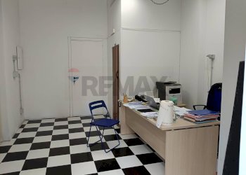 Ufficio - Shop Via Paolo Vasta
 
219, Acireale - photo 7