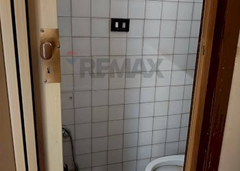 Bagno - Shop Via Paolo Vasta
 
219, Acireale - photo 11