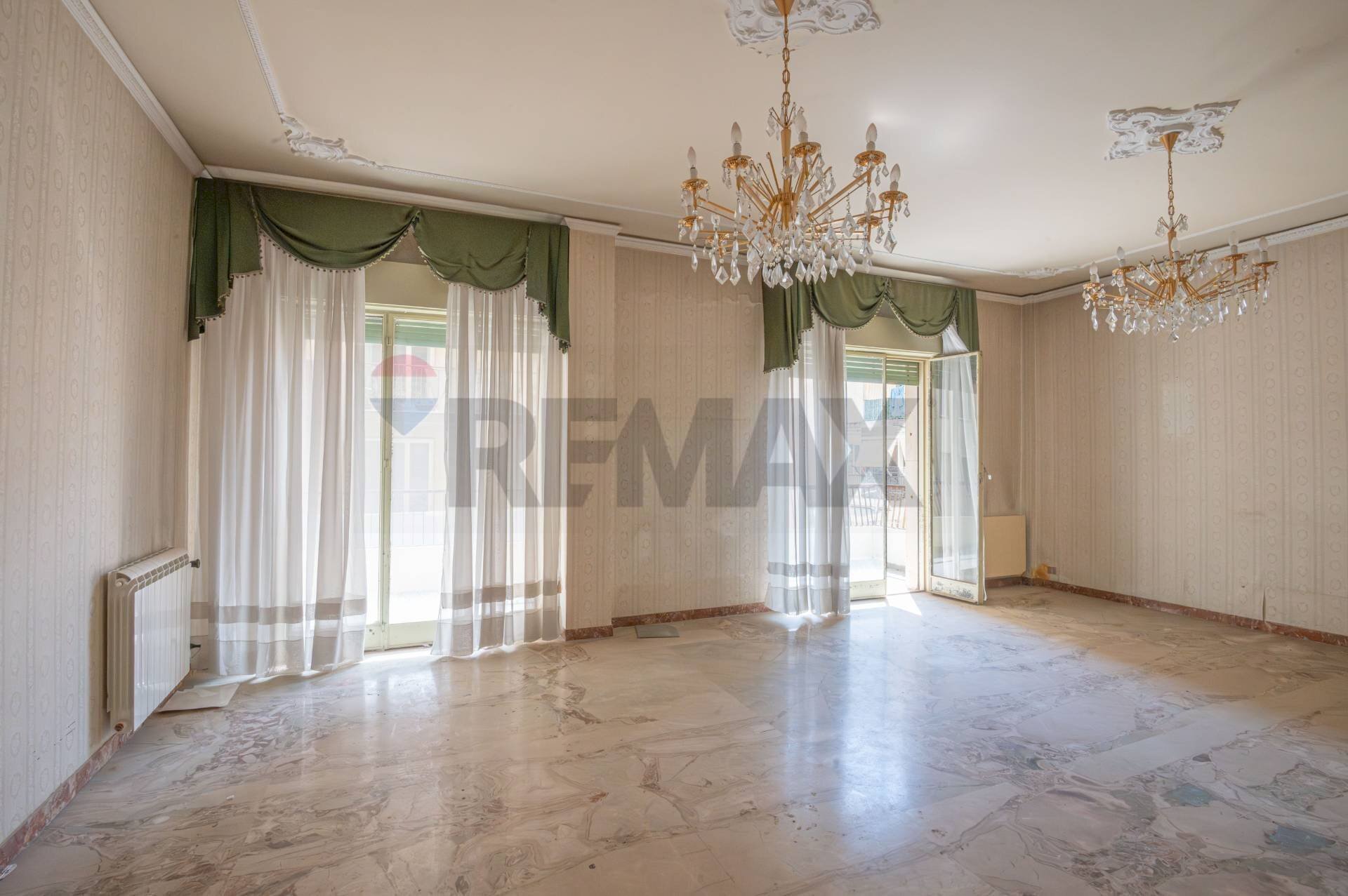 Stanza vuota - Appartamento Via Camillo Benso Conte di Cavour
 
6, Caltagirone - foto 1
