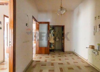 Hall / corridoio - Appartamento Via Camillo Benso Conte di Cavour
 
6, Caltagirone - foto 4