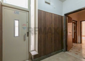 Hall / corridoio - Appartamento Via Camillo Benso Conte di Cavour
 
6, Caltagirone - foto 5