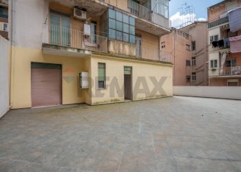 Edificio all\'aperto - Appartamento Via Camillo Benso Conte di Cavour
 
6, Caltagirone - foto 23