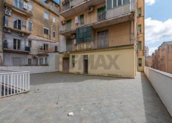 Edificio all\'aperto - Appartamento Via Camillo Benso Conte di Cavour
 
6, Caltagirone - foto 24
