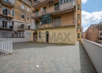 Edificio all\'aperto - Appartamento Via Camillo Benso Conte di Cavour
 
6, Caltagirone - foto 25