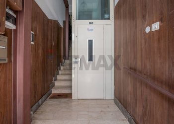Ricezione / Lobby - Appartamento Via Camillo Benso Conte di Cavour
 
6, Caltagirone - foto 28