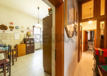 Hall / corridoio - Apartment Laterina Pergine Valdarno - photo 14