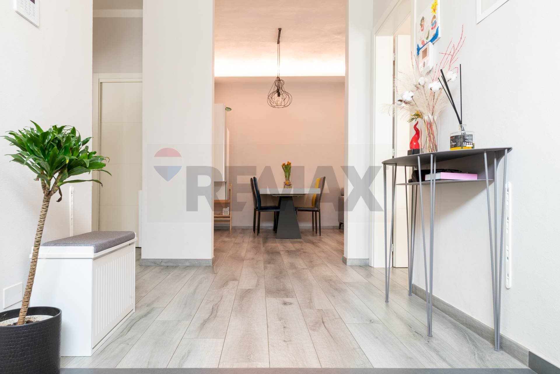 Sala da pranzo - Quadrilocale VIA DELLA COSTITUZIONE
 
64, San Giovanni Valdarno - foto 3