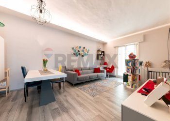 Sala da pranzo - Four-room apartment VIA DELLA COSTITUZIONE
 
64, San Giovanni Valdarno - photo 1