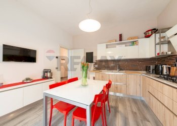 Cucina - Four-room apartment VIA DELLA COSTITUZIONE
 
64, San Giovanni Valdarno - photo 5