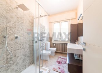 Bagno - Four-room apartment VIA DELLA COSTITUZIONE
 
64, San Giovanni Valdarno - photo 20